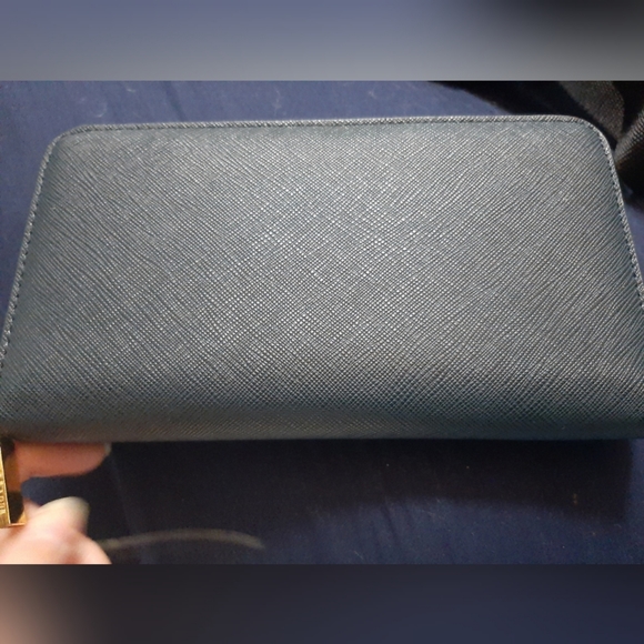 Love & Lore wallet - Picture 1 of 6